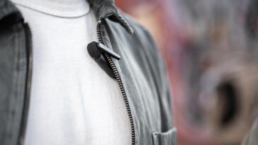 Shure’s first wireless lapel mic can connect to your phone without a receiver