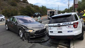 Teslas Are Crashing Into Emergency Vehicles Too Much, So NHTSA Asks Other Car Companies About It
