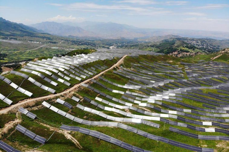 Pausing Solar Tariffs, Tesla’s Stock Split And Quantum Computing For Sustainable Manufacturing