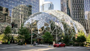 Amazon Increased Output In 2021 Orders Of Magnitude More Than Carbon Emissions