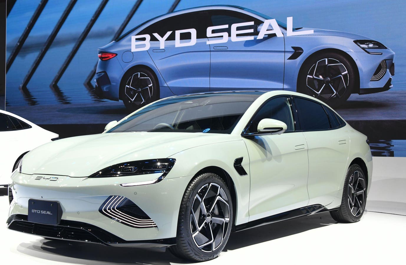 BYD, Tesla And Chinese Will Lead EV Race