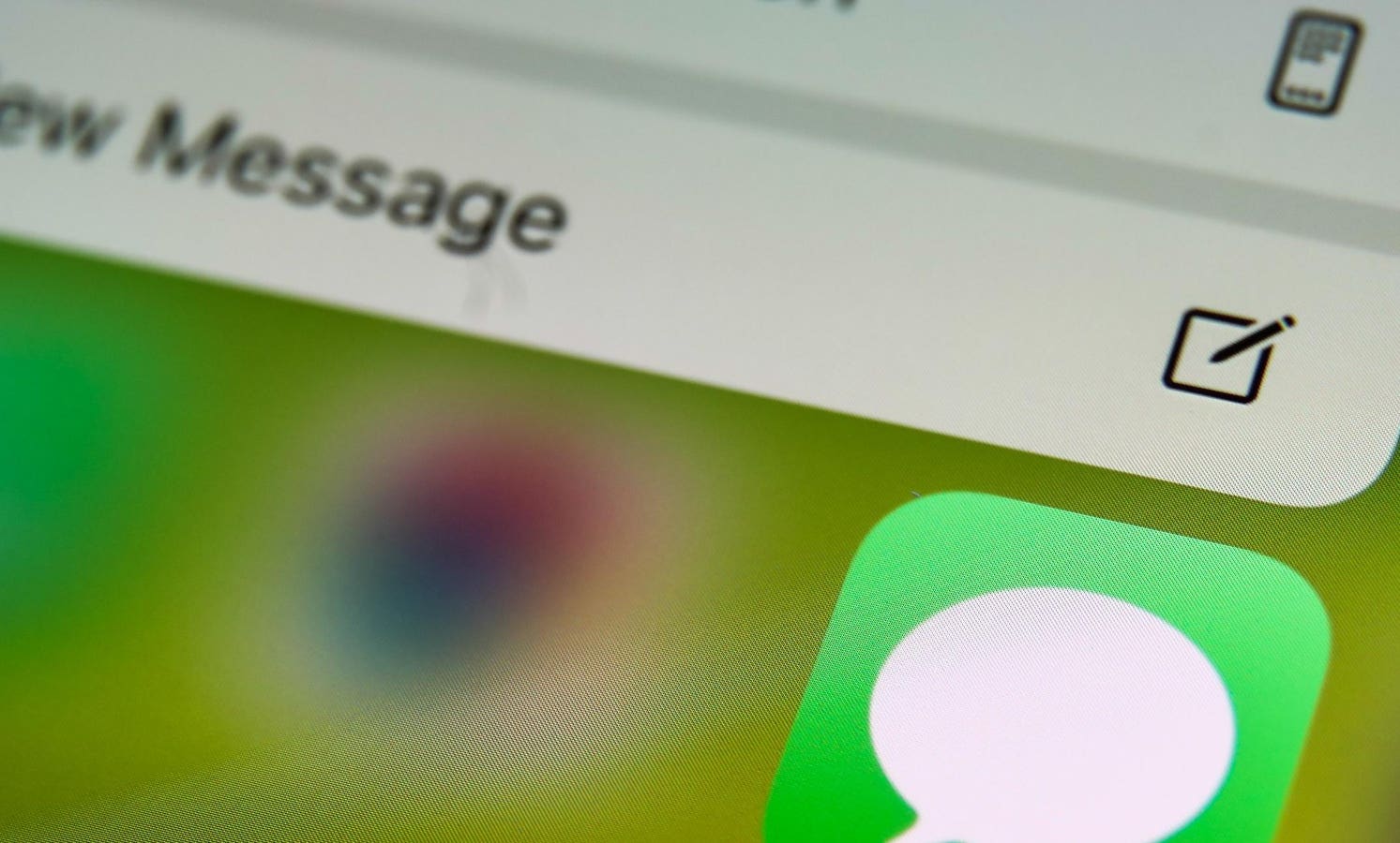Apple iMessage Soundly Beaten As Powerful New Update Suddenly Leaks