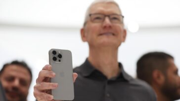Why AI Will Disrupt Apple’s Careful iPhone 16 Plans