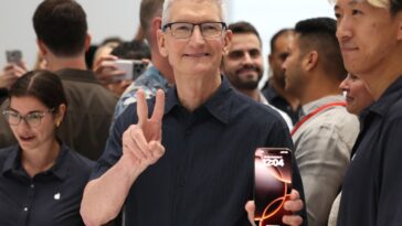 Apple’s iPhone 17 Air Refuses To Take Risks