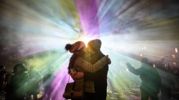 Can Algorithms Revamp Love? The Neurobiology Behind AI-Driven Bonding
