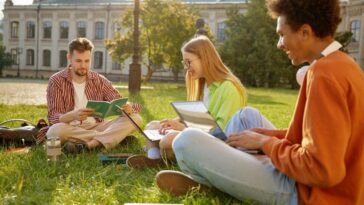 3 Ways To Use AI So It Won’t Dumb You Down At School Or Work 3 Ways To Use AI So It Won’t Dumb You Down At School Or Work