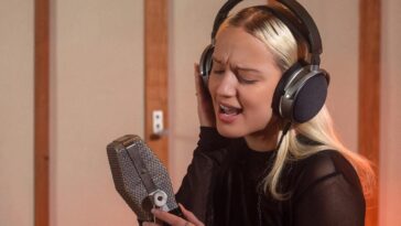 New Audeze Closed-Back Planar Magnetic LCD-S20 Headphones Now With SLAM Technology