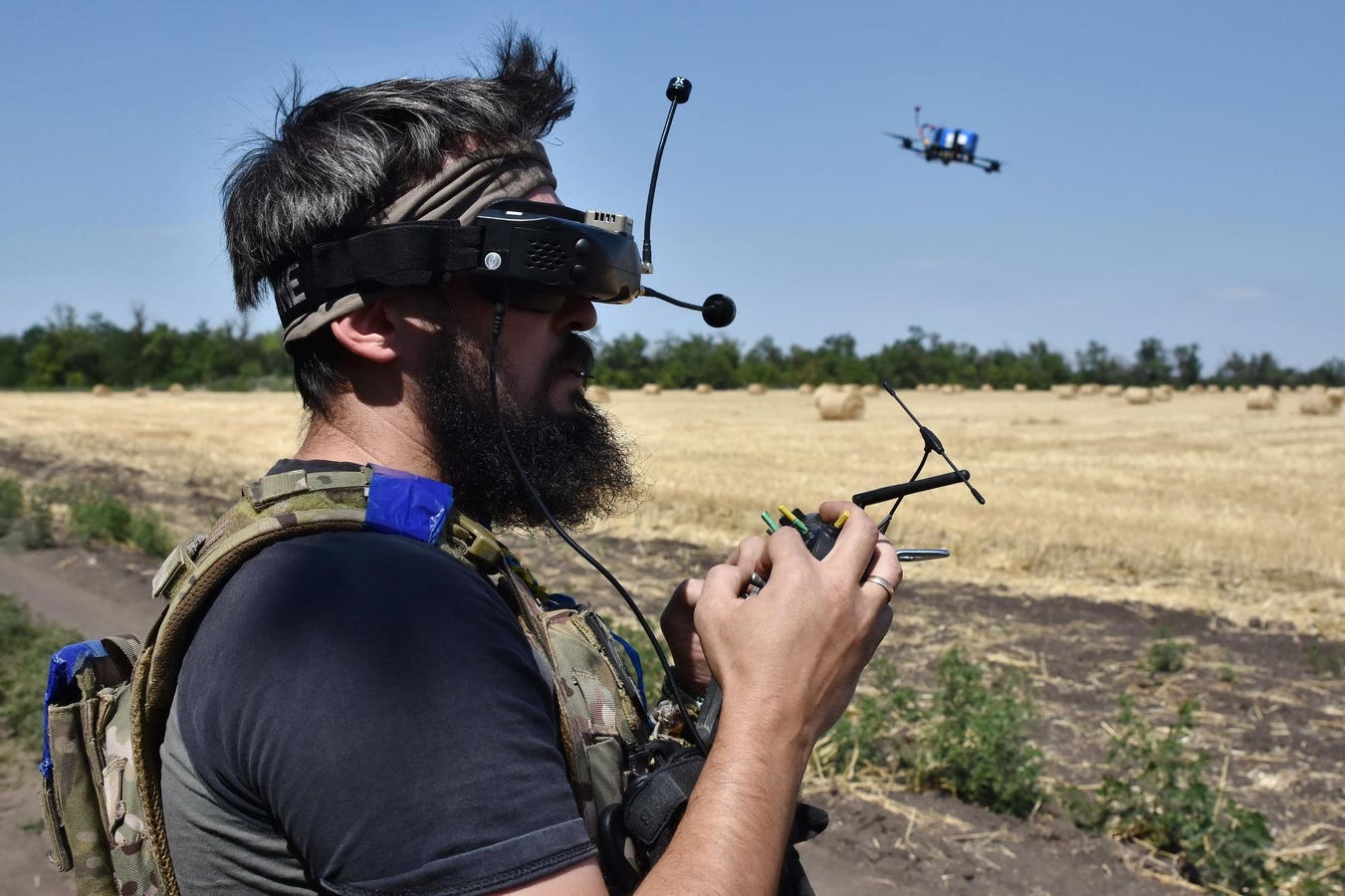 Russian FPV Operators Can Control Drones From Hundreds Of Miles Away