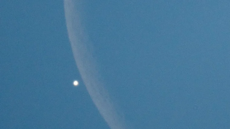 Moon Eclipses Venus Wednesday: How to See it in 48 States Moon Eclipses Venus Wednesday: How to See it in 48 States