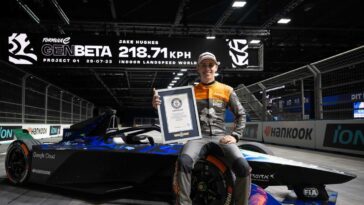 Formula E breaks indoor land speed world record in 'unlocked' Gen3 car | Engadget