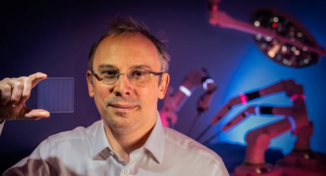 Project Silica Stores Surgical Robot Data On ‘Glass Platter’