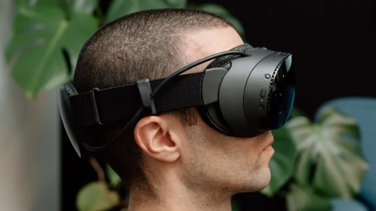 Valve's 13-Ton VR Headset Import Signals Big VR Plans