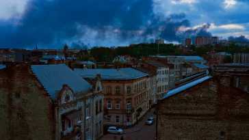 Ukrainian startup workers adapt to life in a war zone