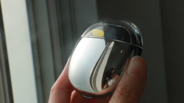 After its reputation went up in flames, Humane warns users its charging case may too