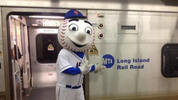 NYC’s transit agency disables feature that made it possible to track subway riders | Engadget