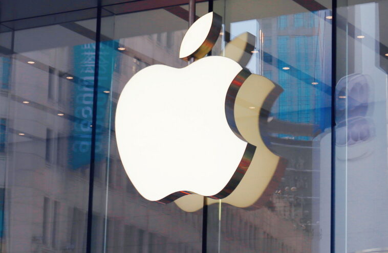 Apple Store workers in Oklahoma City vote to unionize