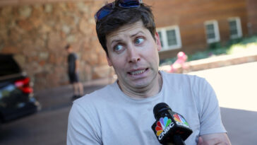 Hitting the Books: Beware the Tech Bro who comes bearing gifts