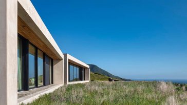 This net-zero Big Sur home has enough power to charge EVs