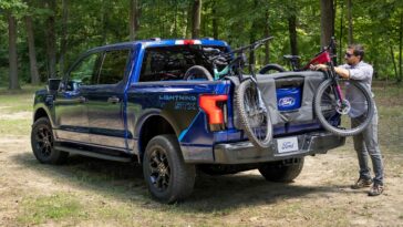 Ford's F-150 Lightning STX replaces the XLT while boosting range and power Ford's F-150 Lightning STX replaces the XLT while boosting range and power