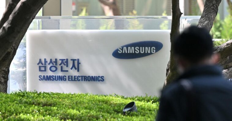 Samsung will focus on foldables in its upcoming July Unpacked event | Engadget