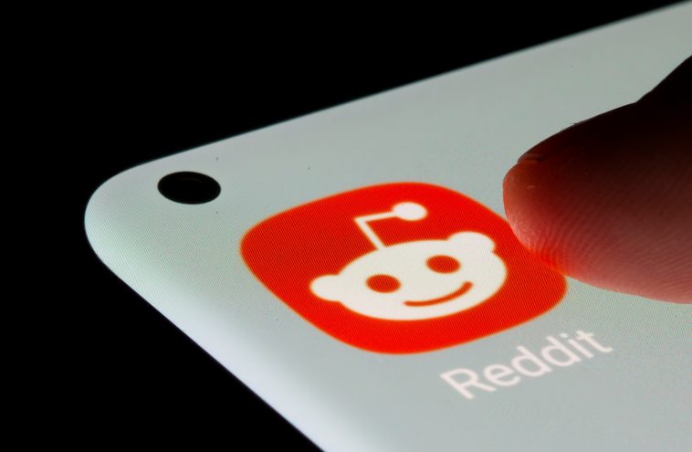 Reddit's new 'predictions' feature turns polls into a game