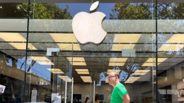 Apple Store Workers Fear the Tech Giant Is Dodging Accountability for Shady Labor Practices
