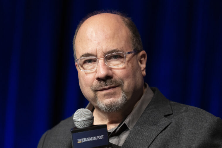 Craigslist Founder Craig Newmark Pledges $100M to Veterans and Military Families