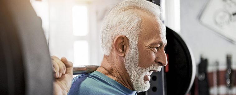 Weight Lifting in Old Age Does More Than Just Keep Your Muscles Strong : ScienceAlert