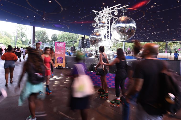 Roller Skating Returns to Rockefeller Center, After Decades of Racist Exclusion