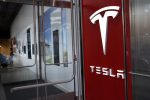 Tesla Sends Warning Emails to Employees Who Don’t Follow Elon Musk’s Return-to-Office Order Tesla Sends Warning Emails to Employees Who Don’t Follow Elon Musk’s Return-to-Office Order