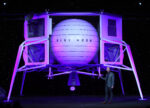 Jeff Bezos’s Blue Origin Finally Gets a NASA Moon Lander Contract