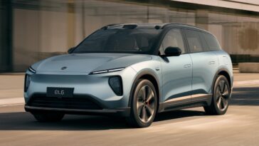 Nio's New Battery-Swapping SUV Makes Absolutely No Sense