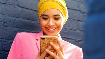 How to Make Your Social Media Happier, According to Scientists