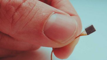 Blackrock’s Brain Implant BCI Lets Paralysis Patients Move and Feel