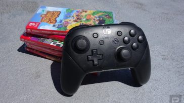 The Nintendo Switch Pro Controller drops to $50 for Cyber Monday