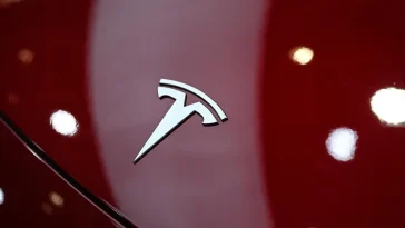 Tesla Revenue Bounces Back, Profits Still Weak