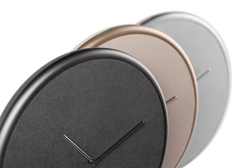 Glance Clock Is The Smart Wall Clock You Need
