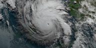 DeepMind AI Boosts Hurricane Forecasts: 24-Hour Lead