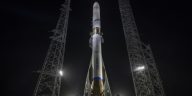 Blue Origin's New Glenn Rocket Explodes on Launchpad