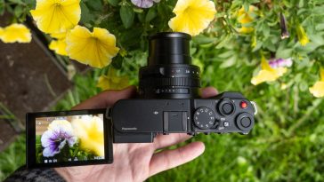 Panasonic Lumix L10 Review: Stylish Compact Camera