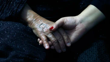 Designer Enzyme Strips 'Rust' from Aging Tissue (47 chars)