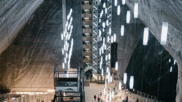 First tunnel created in UK's new high-speed rail network